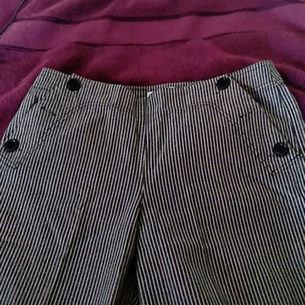 Jean's - Picture 3 of 4